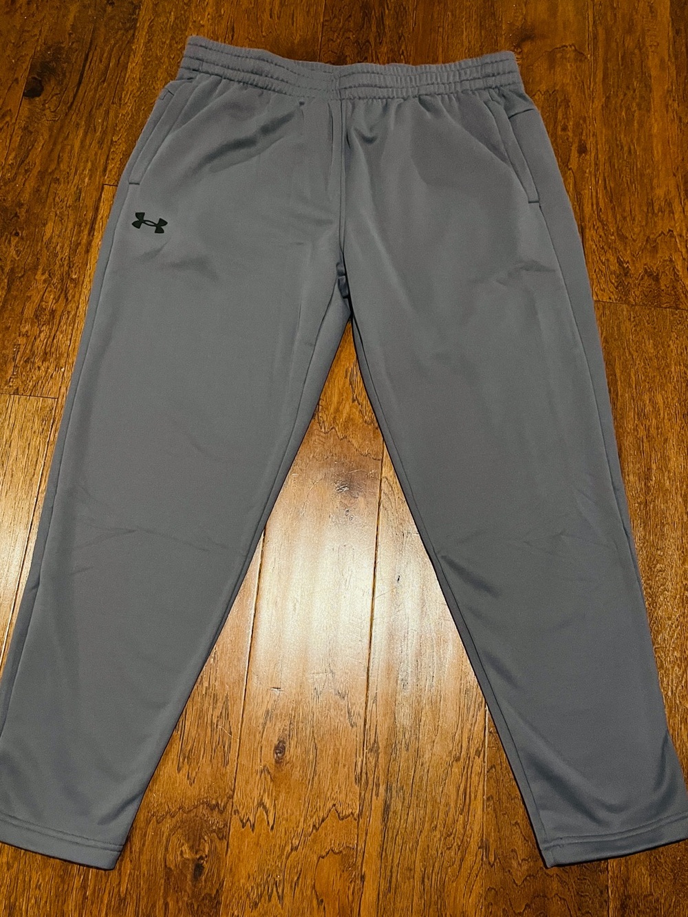Under Armour Men’s Light Gray Athletic Pants